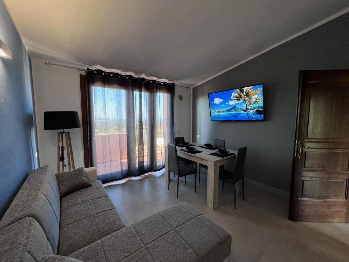 Calypso Home Sea View Badesi Exterior photo